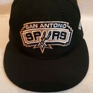 New Era 59Fifty San Antonio Spurs Fitted Cap Size 7 1/4 Black